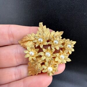Vintage Marboux Brooch‎ Gold Tone Flowers Faux Pearl